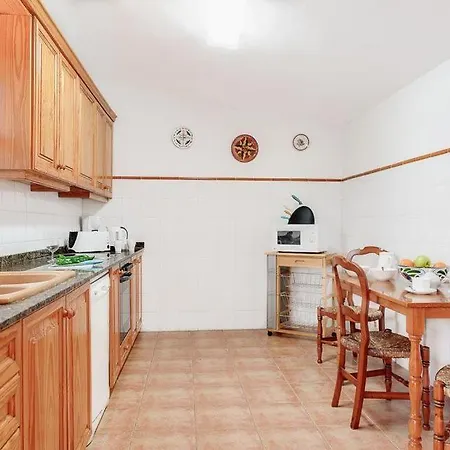 Βίλα Sleeps 6 Pool Air Con Wifi Pollença