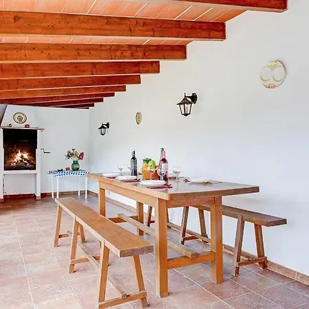 Βίλα Sleeps 6 Pool Air Con Wifi *