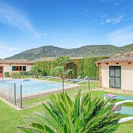 Sleeps 6 Pool Air Con Wifi